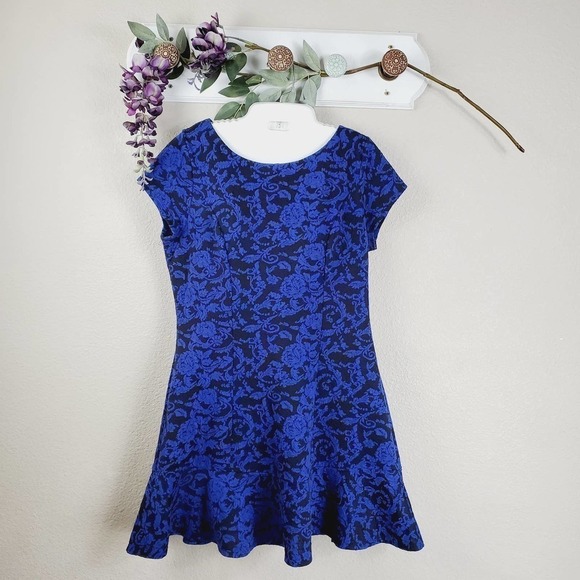 Lily Rose Textured Blue Floral Mini Dress SALE - Picture 1 of 11